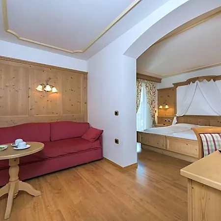 Andreas 4* كنازاي
